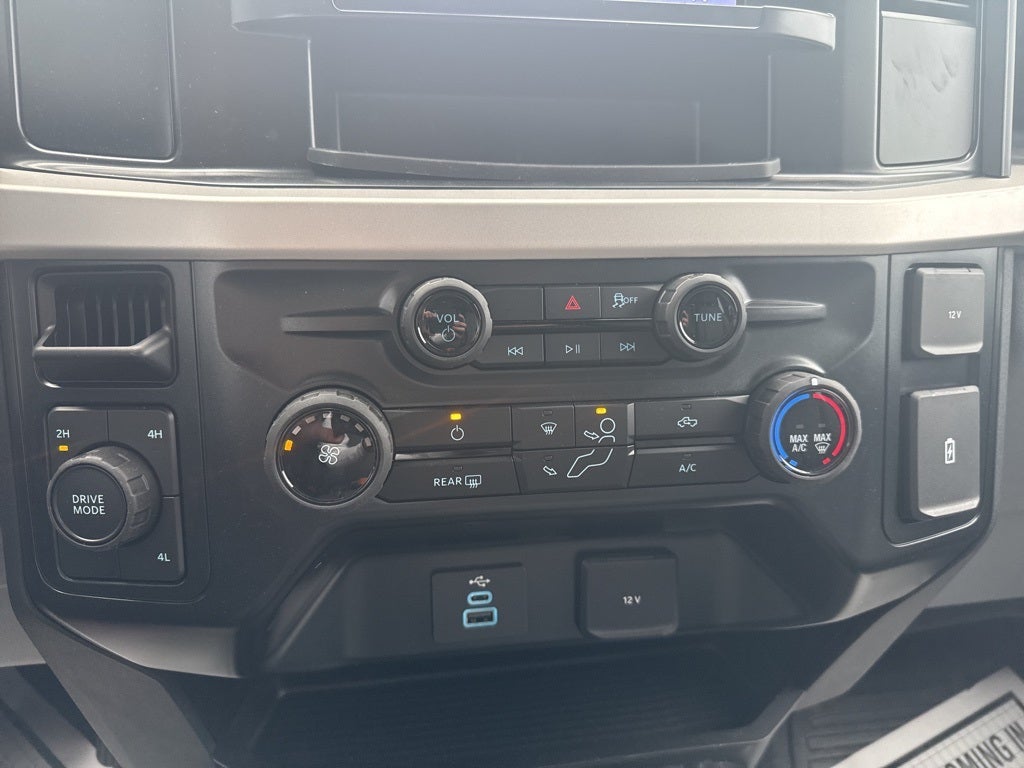 2025 Ford Chassis Cab F-550® XL W/ 9' SH 4-5 YARD DUMP