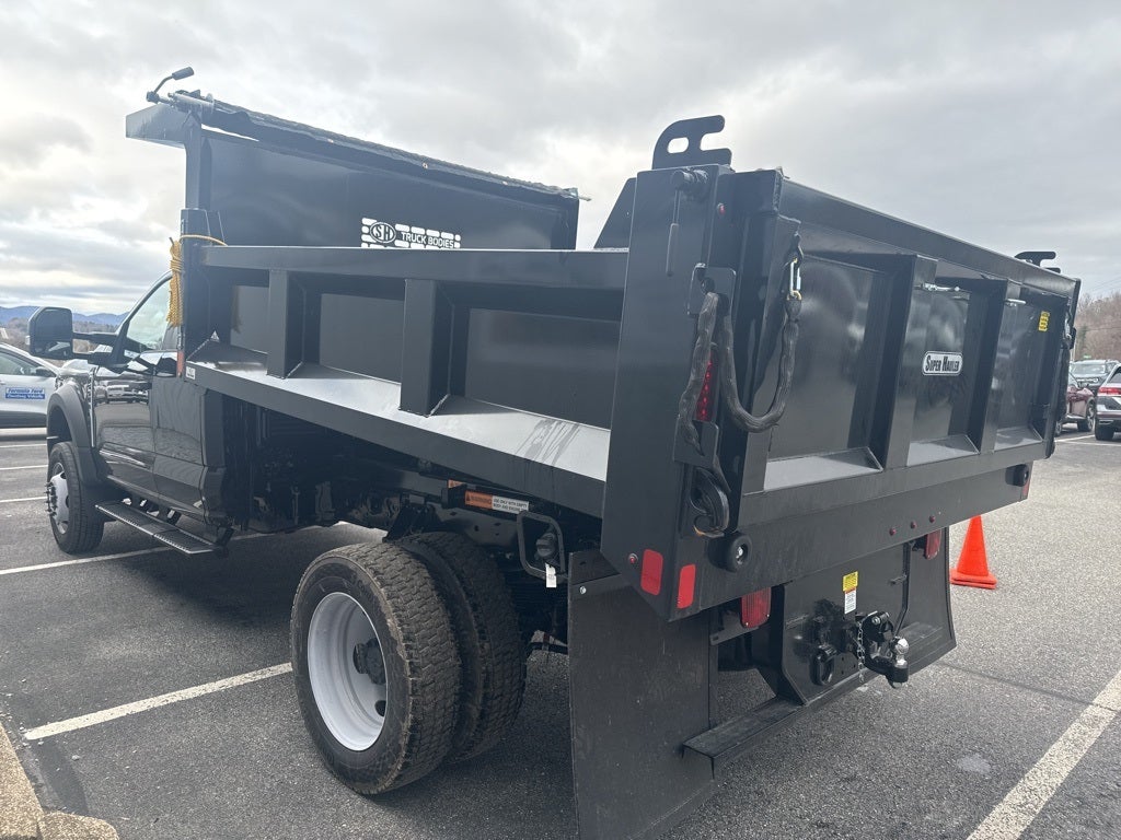 2025 Ford Chassis Cab F-550® XL W/ 9' SH 4-5 YARD DUMP