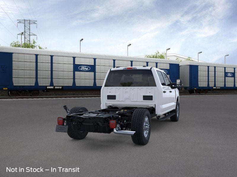 2026 Ford Chassis Cab F-350® XLT