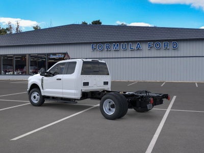 2026 Ford Chassis Cab F-350® XL