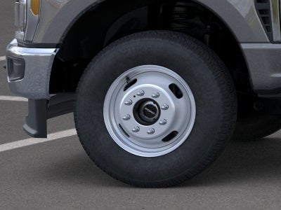 2026 Ford Chassis Cab F-350® XLT