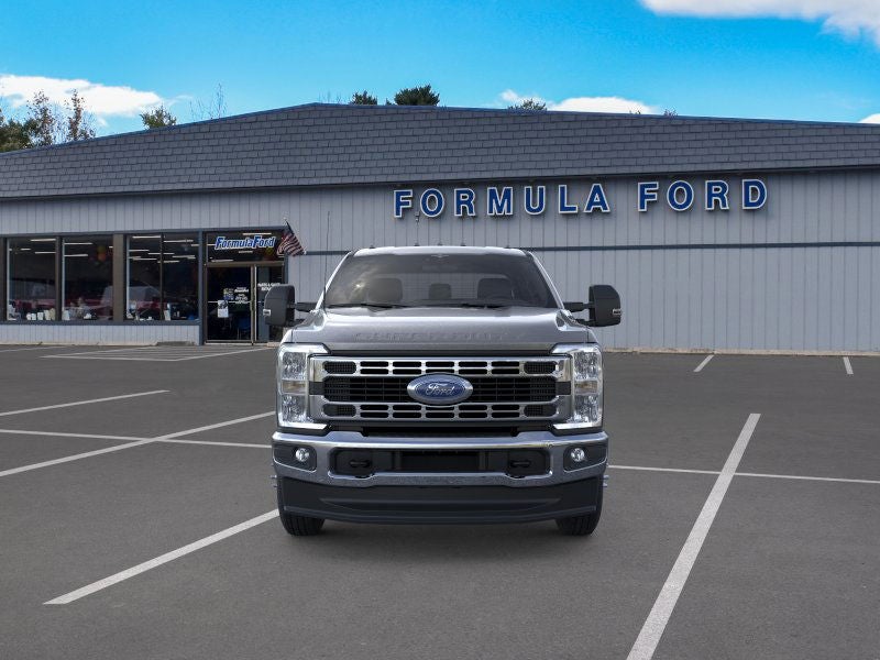 2026 Ford Chassis Cab F-350® XLT