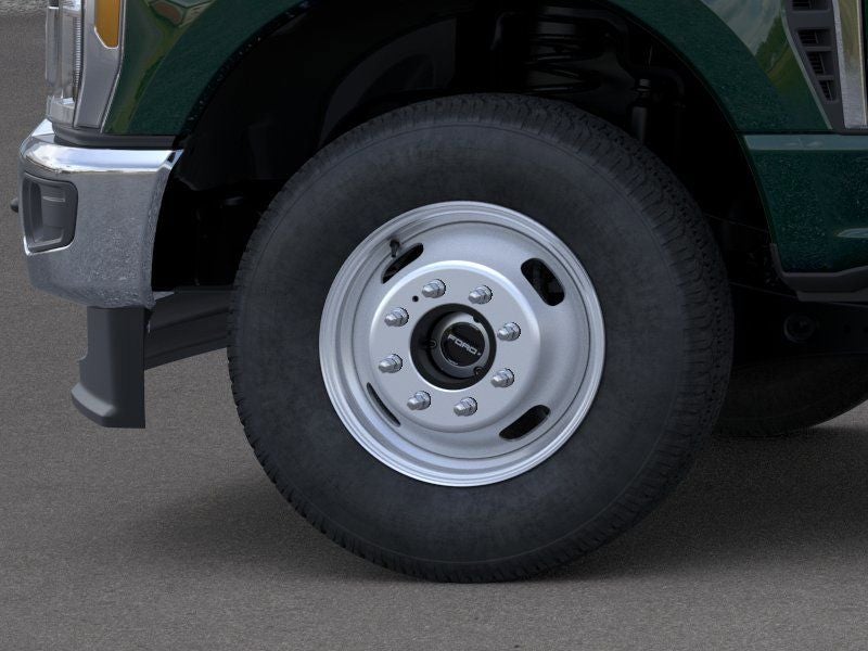 2026 Ford Chassis Cab F-350® XLT