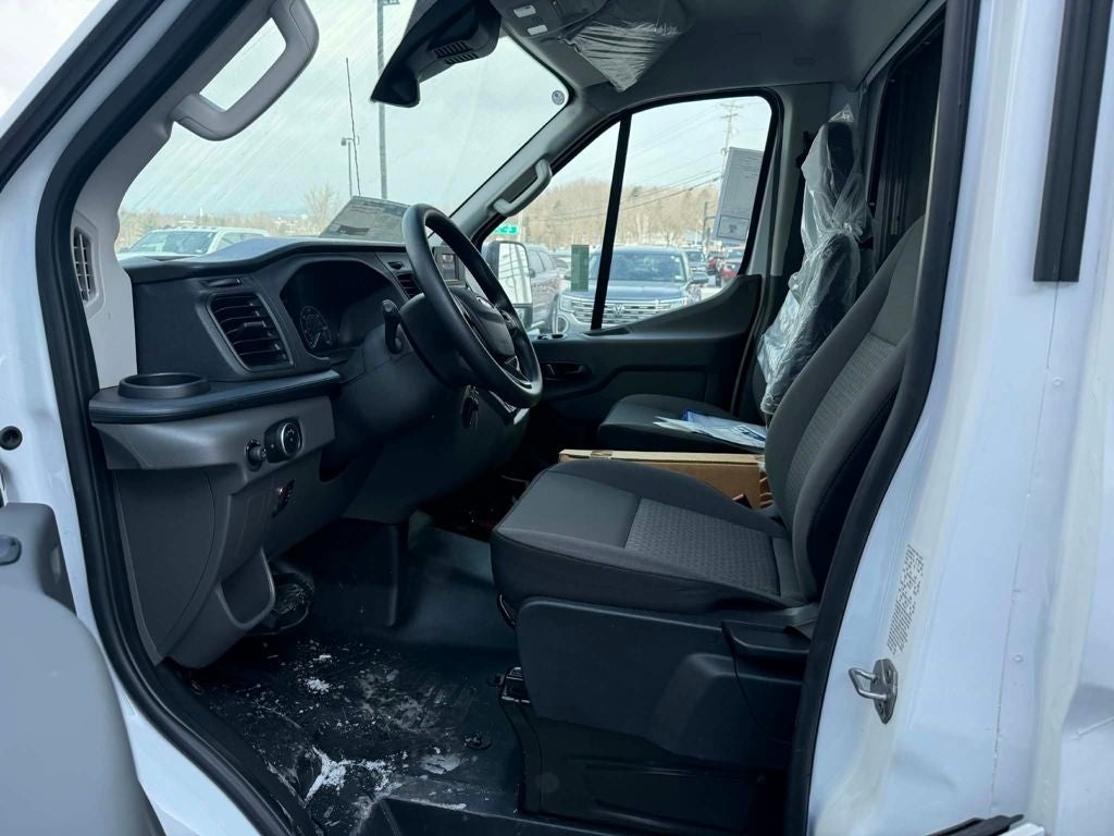 2025 Ford Transit Chassis Cutaway