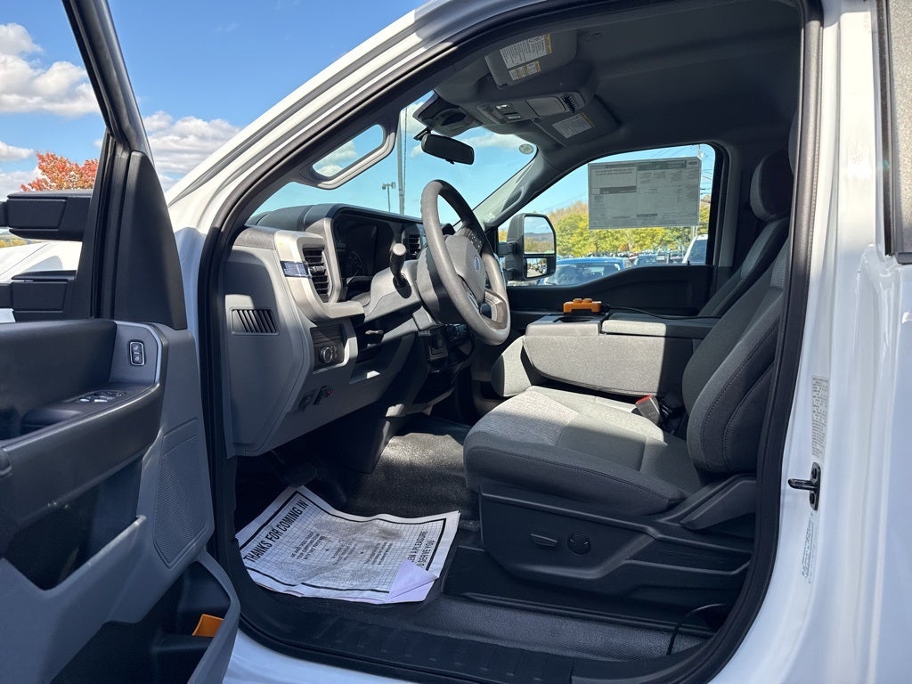 2025 Ford F-600 XLT W/ 11' SH 4-5 YARD DUMP BODY