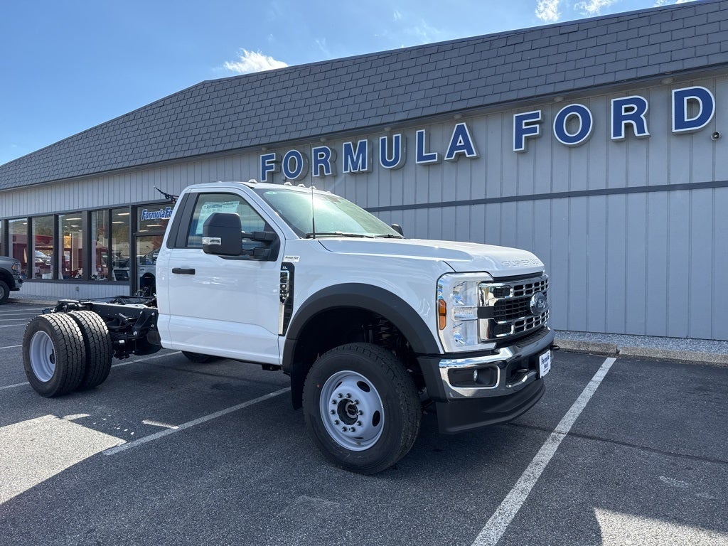2025 Ford Chassis Cab F-600® XL