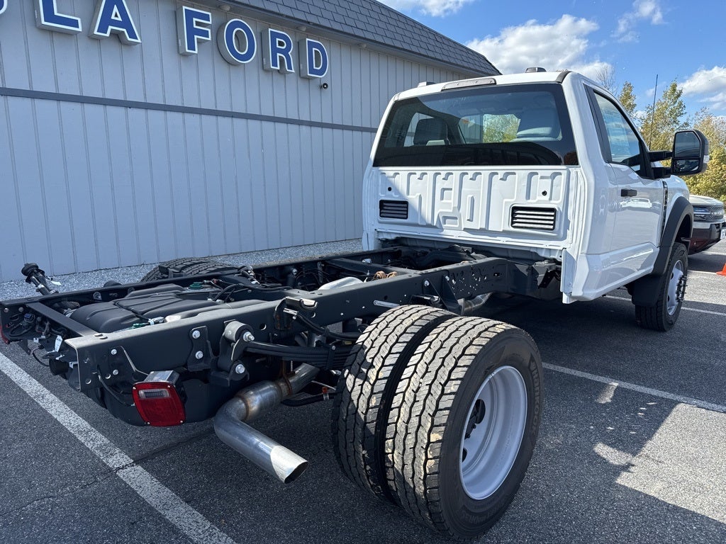 2025 Ford Chassis Cab F-600® XL