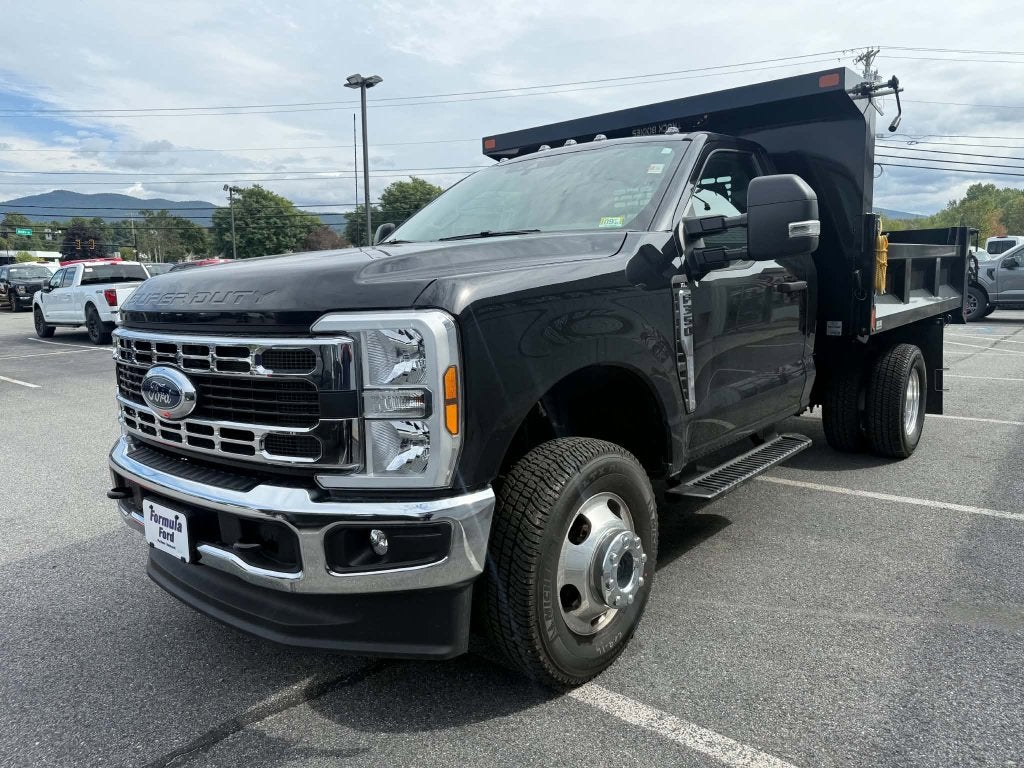 2026 Ford Chassis Cab F-350® XL