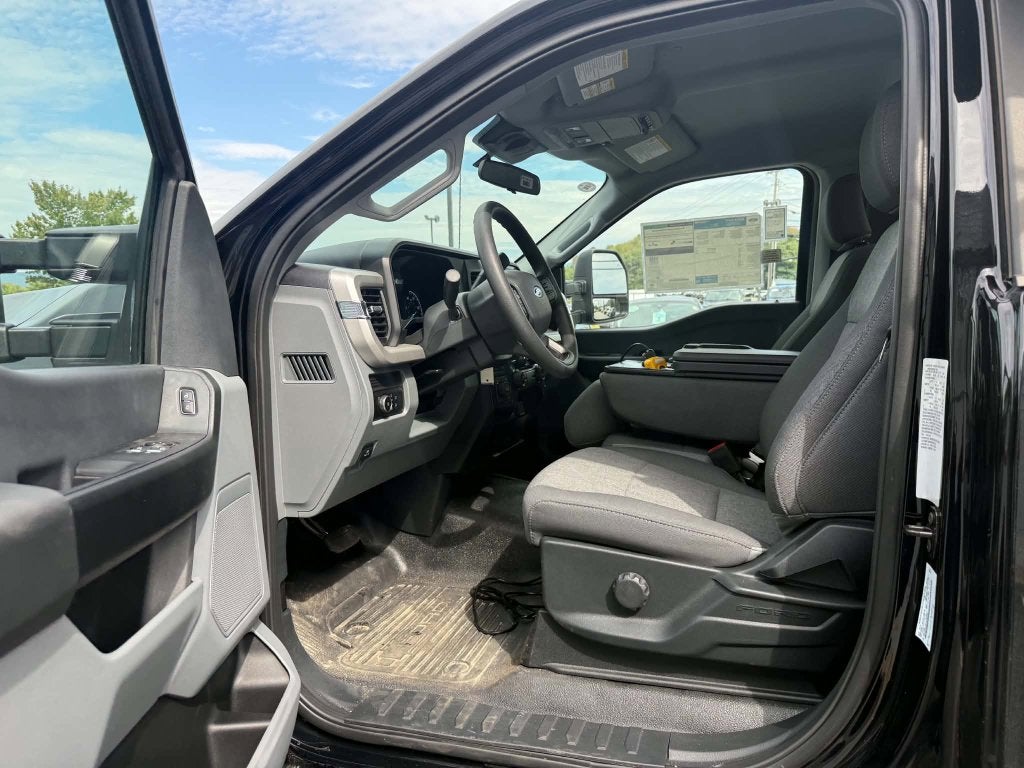 2026 Ford Chassis Cab F-350® XL