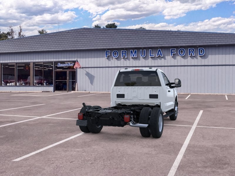 2026 Ford Chassis Cab F-350® XL