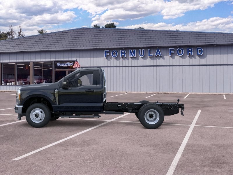 2026 Ford Chassis Cab F-350® XL