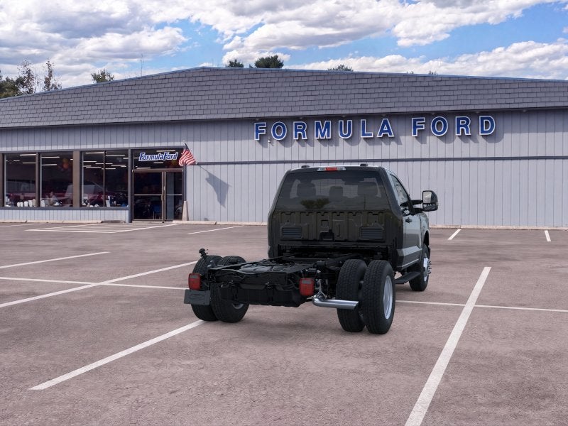 2026 Ford Chassis Cab F-350® XL