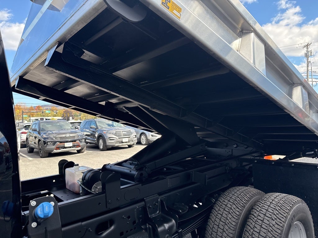 2026 Ford Chassis Cab F-350® XL