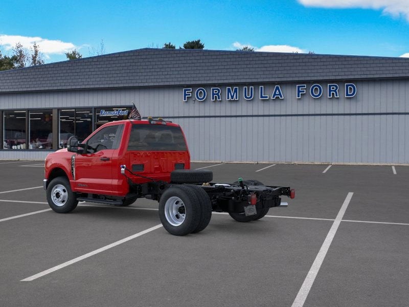 2026 Ford Chassis Cab F-350® XL