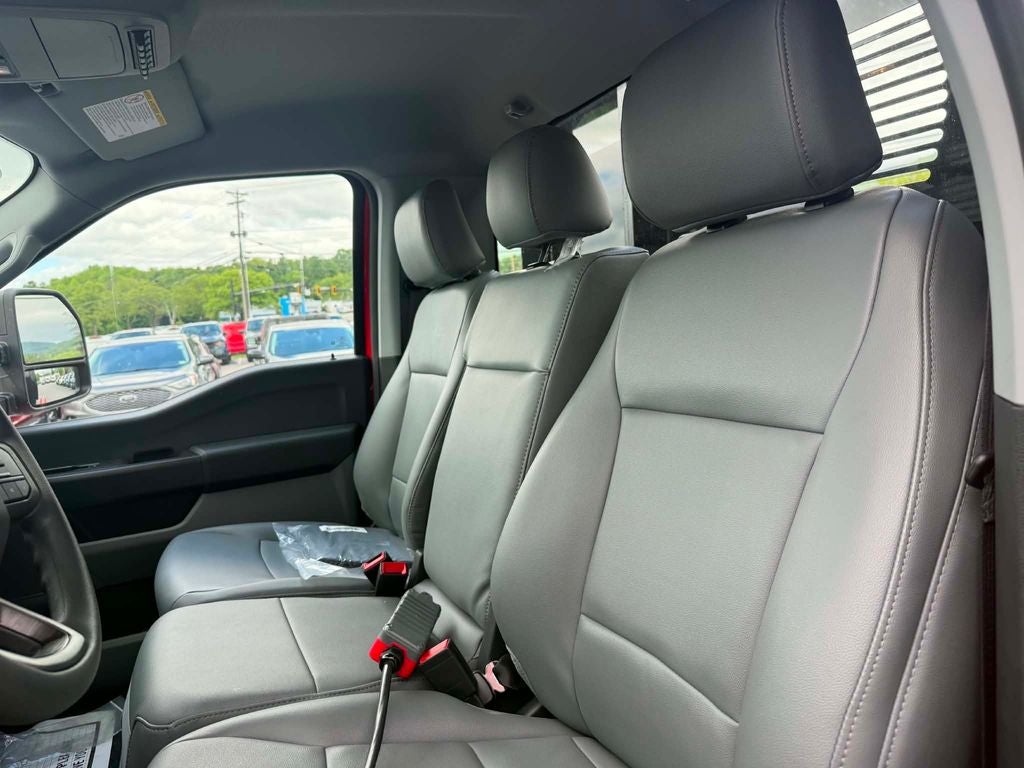 2026 Ford Chassis Cab F-350® XL