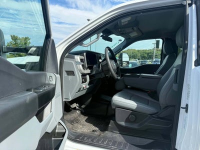 2027 Ford Chassis Cab F-550® XL