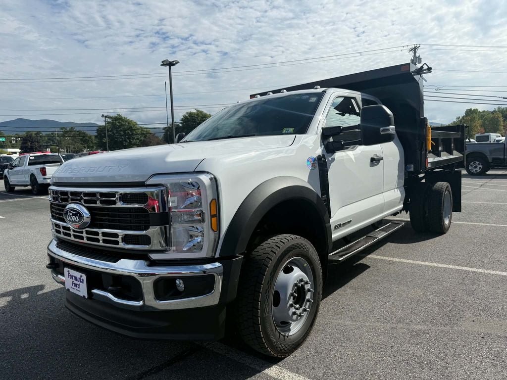 2027 Ford Chassis Cab F-550® XL