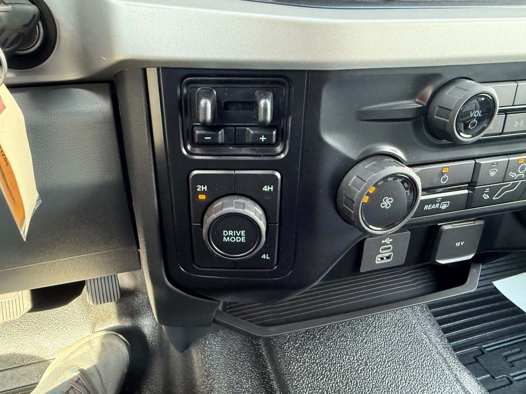 2027 Ford Chassis Cab F-550® XL