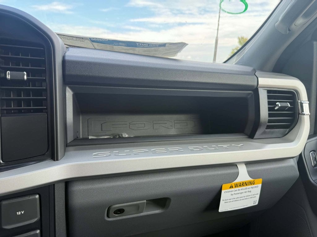 2027 Ford Chassis Cab F-550® XL