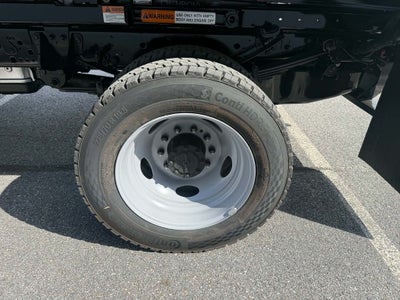 2027 Ford Chassis Cab F-550® XL