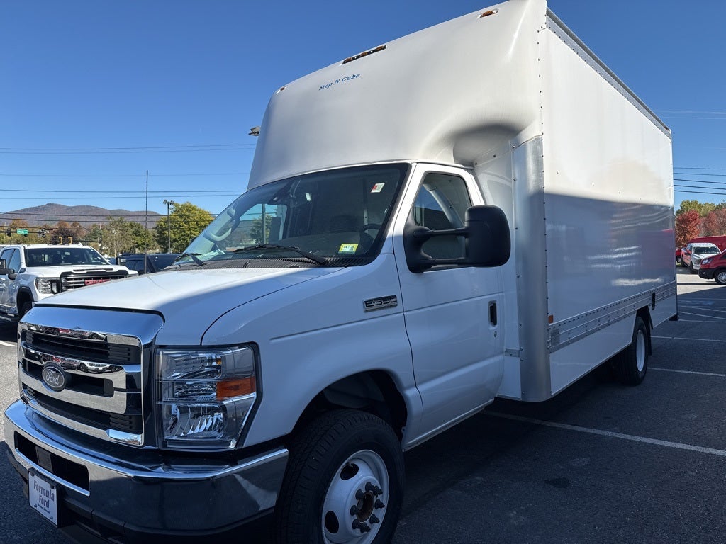 2026 Ford Econoline Cutaway E-350 SRW