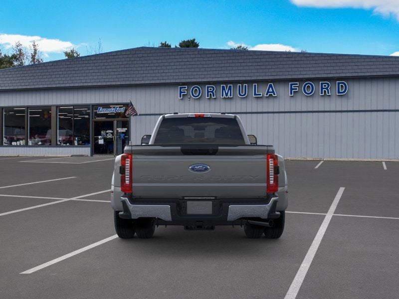 2026 Ford Super Duty F-350® XLT