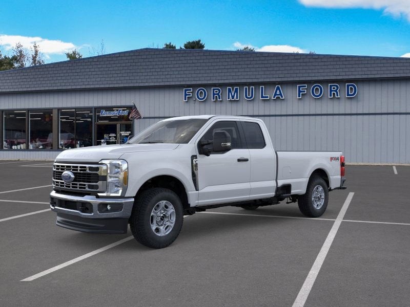 2026 Ford Super Duty F-350® XLT