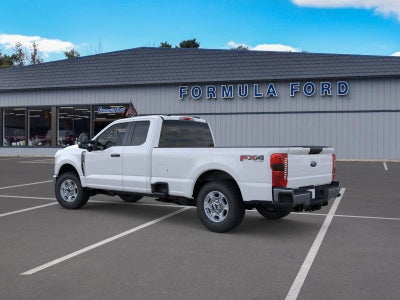 2026 Ford Super Duty F-350® XLT