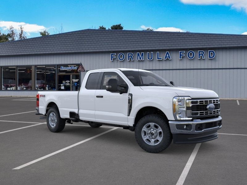 2026 Ford Super Duty F-350® XLT