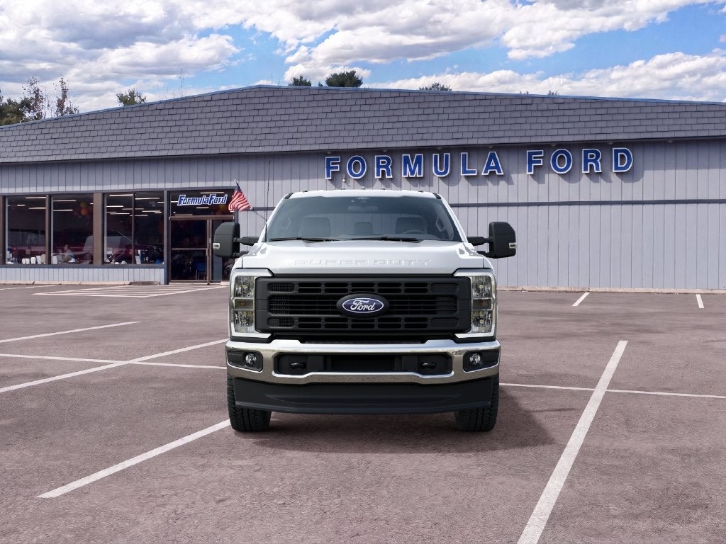 2027 Ford Super Duty F-350® XL