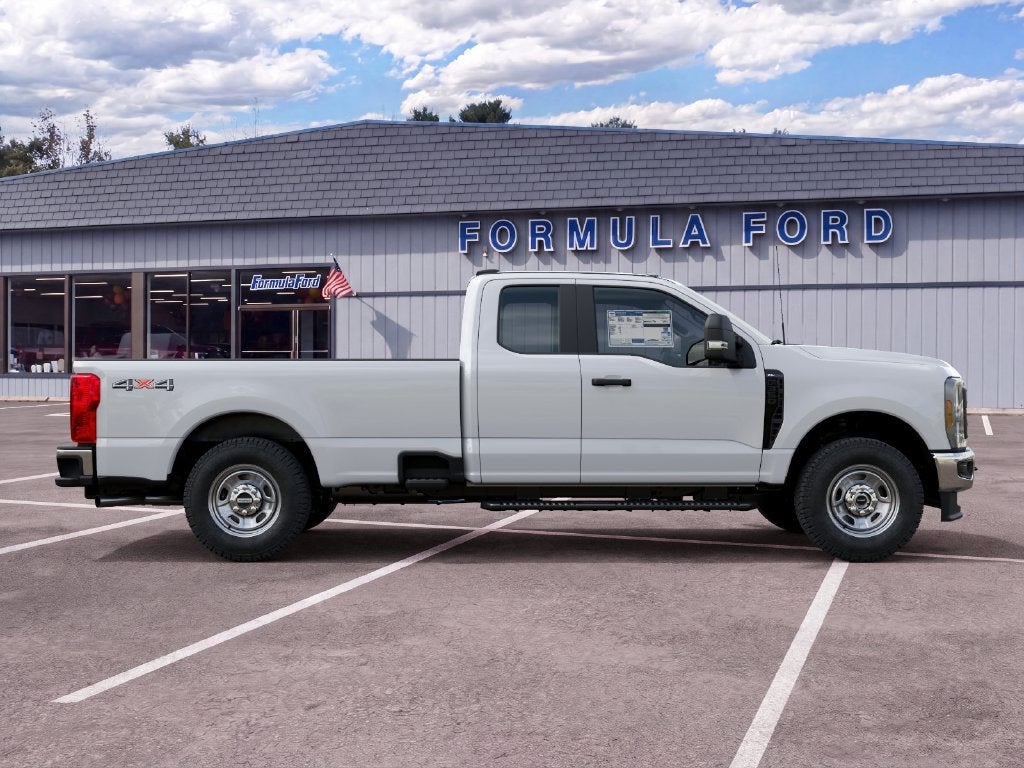 2027 Ford Super Duty F-350® XL