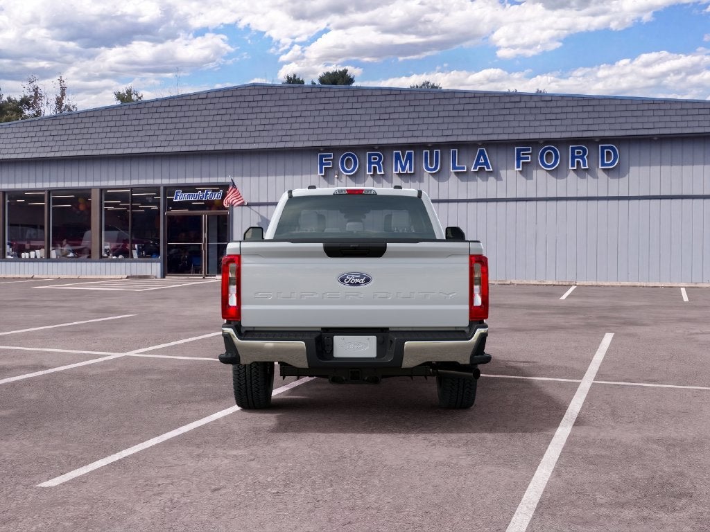 2027 Ford Super Duty F-350® XL