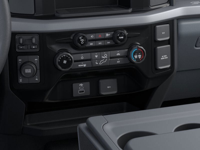 2026 Ford Super Duty F-350® XLT