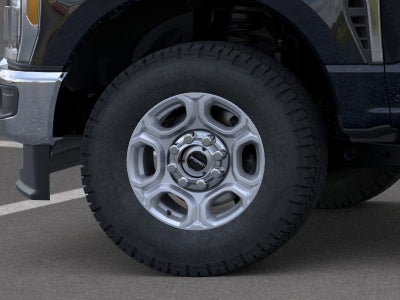 2026 Ford Super Duty F-350® XLT