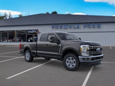 2026 Ford Super Duty F-350® XLT