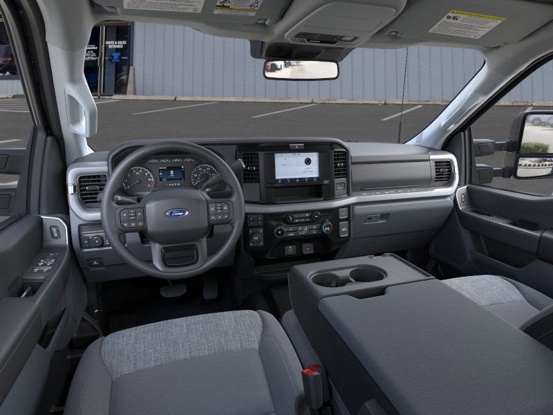 2026 Ford Super Duty F-350® XLT