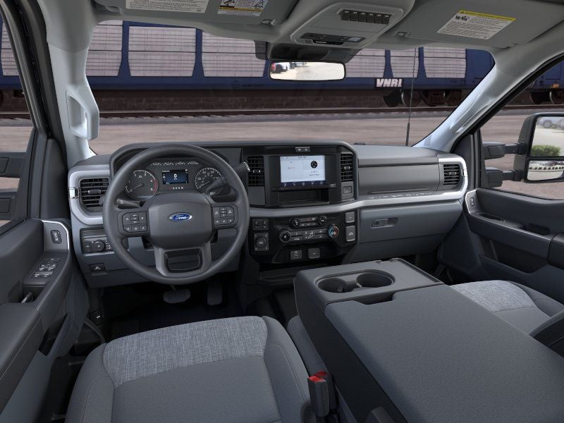 2026 Ford Super Duty F-350® XLT