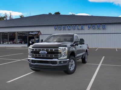 2026 Ford Super Duty F-350® XLT