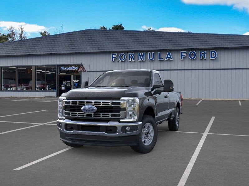 2026 Ford Super Duty F-350® XLT