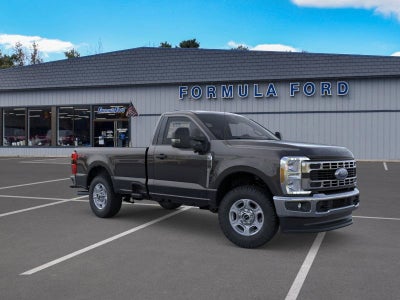 2026 Ford Super Duty F-350® XLT