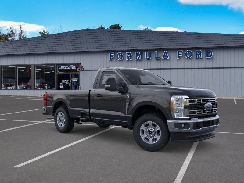 2026 Ford Super Duty F-350® XLT