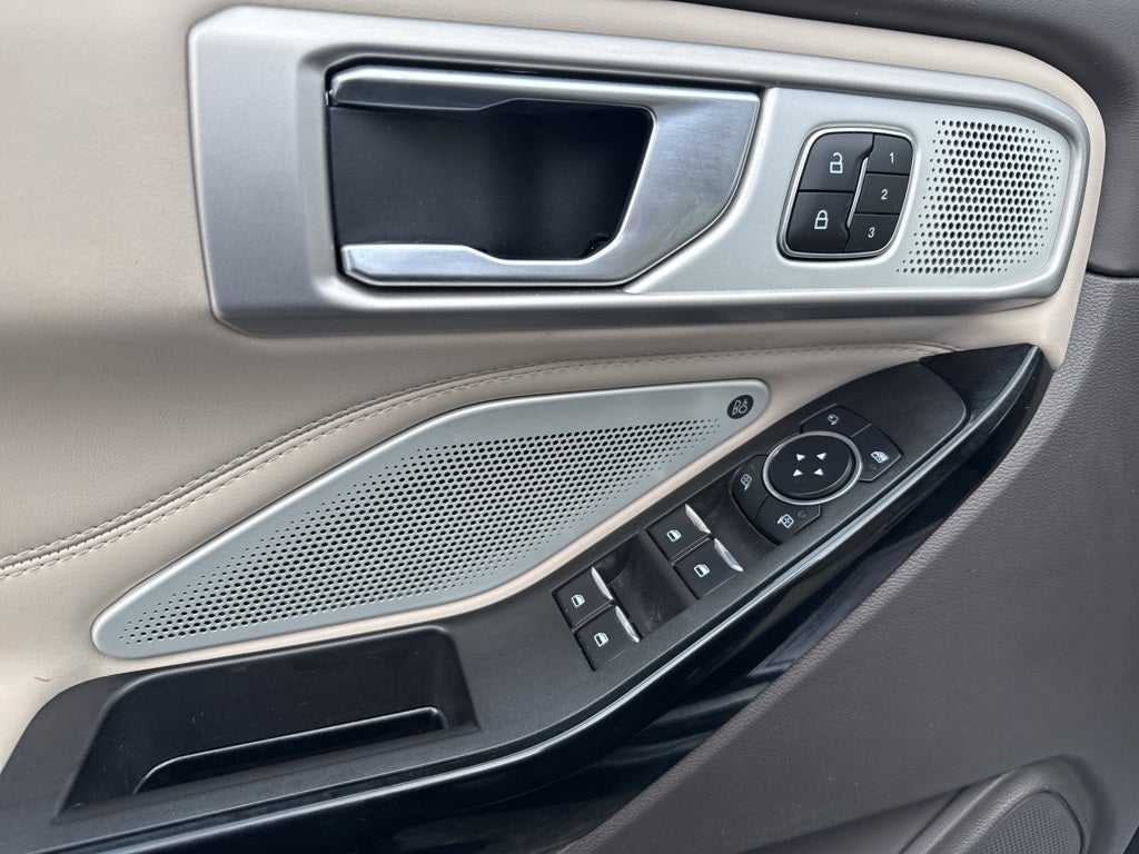 2023 Ford Explorer Platinum
