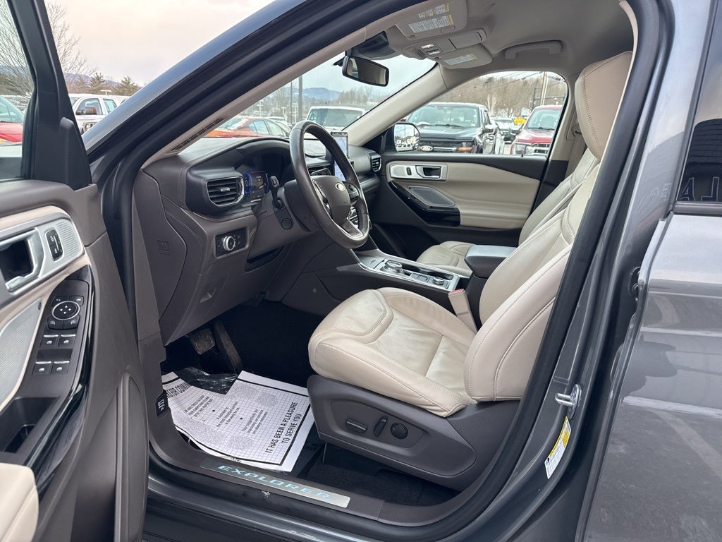 2023 Ford Explorer Platinum