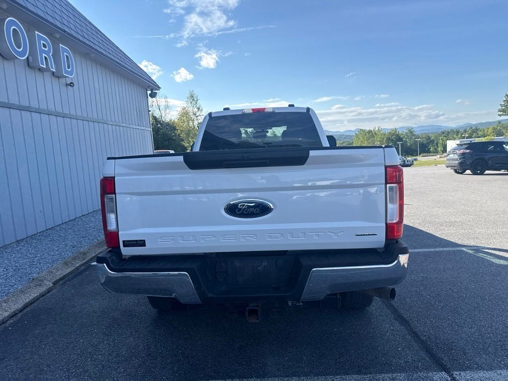 2022 Ford F-350SD XLT