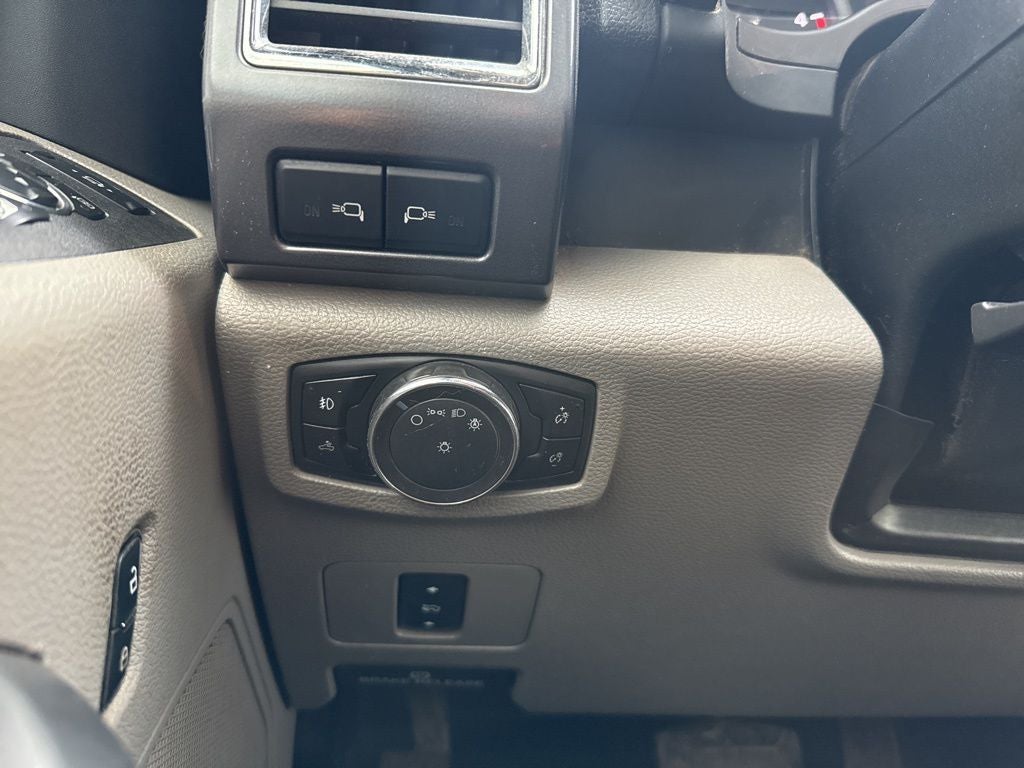 2017 Ford F-350SD XLT DRW
