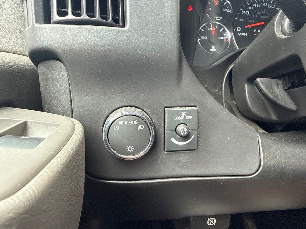 2024 Chevrolet Express 3500 Work Van Cutaway
