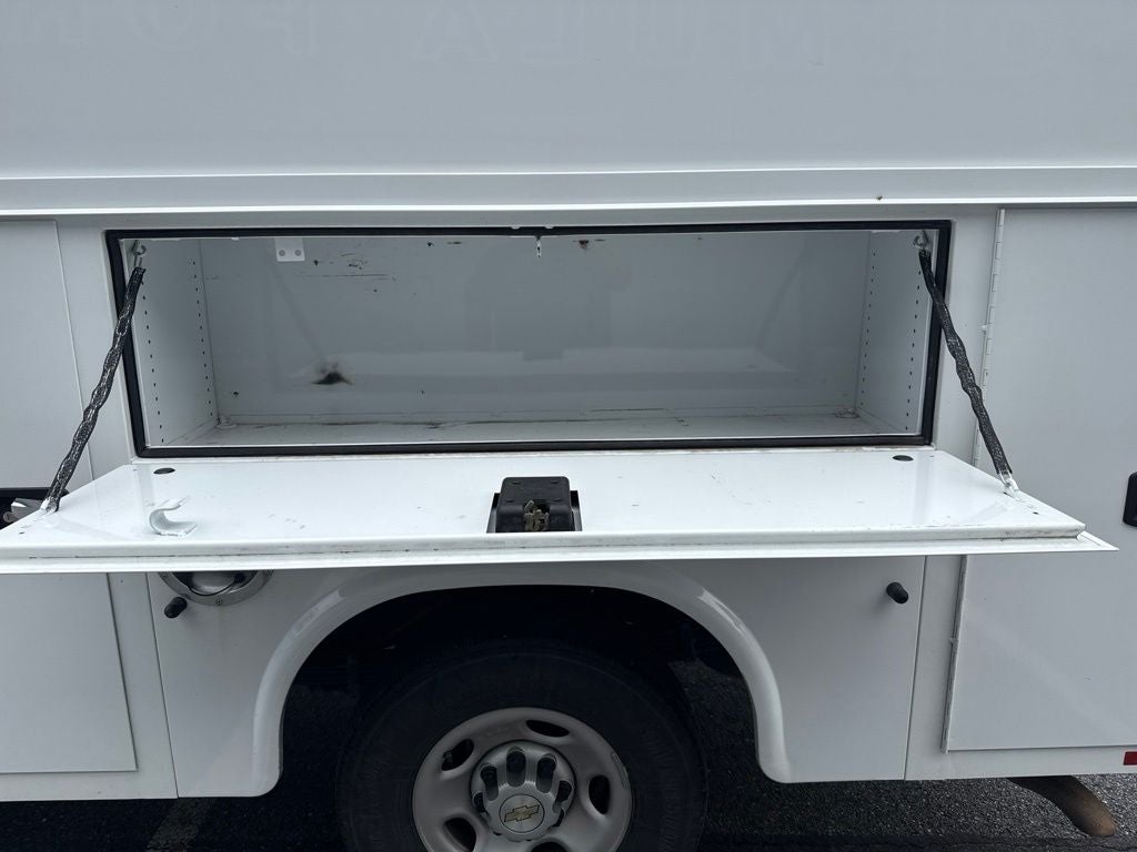 2024 Chevrolet Express 3500 Work Van Cutaway