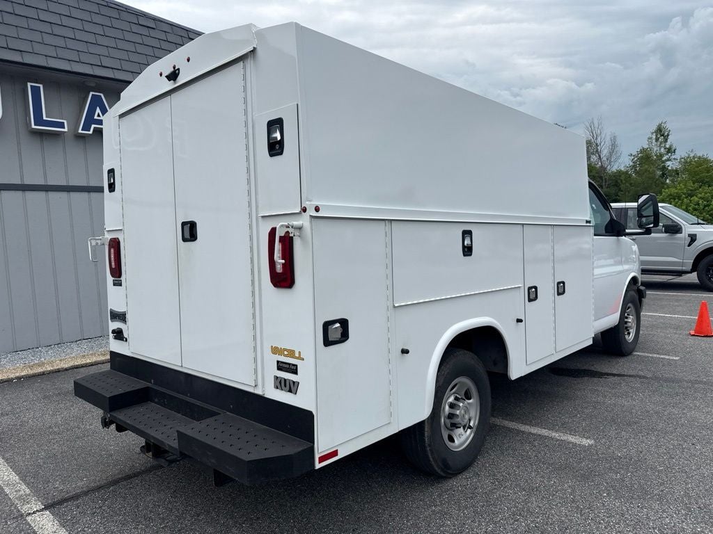 2024 Chevrolet Express 3500 Work Van Cutaway