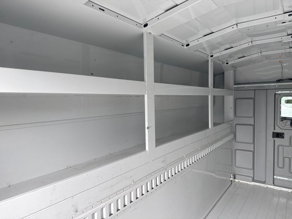 2024 Chevrolet Express 3500 Work Van Cutaway