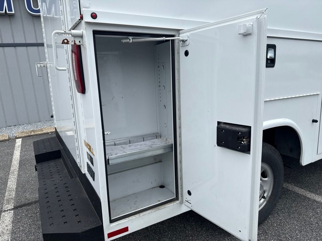 2024 Chevrolet Express 3500 Work Van Cutaway